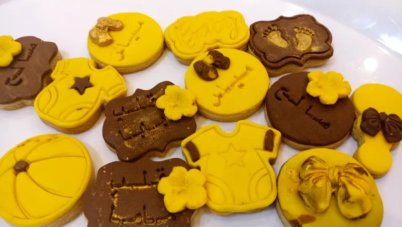 مخبوزات وكوكيز مواليد